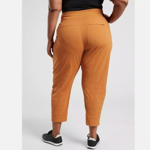 Size 26 - ATHLETA - Trekkie North Jogger Pants Orange Pumpkin Camel NEW - Picture 2 of 5